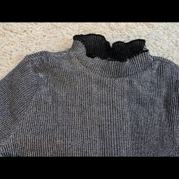 Top - Picture 2 of 3